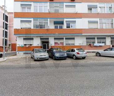 Apartment T2 in Rio de Mouro, Sintra - Foto 2