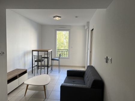 Appartement 2 pièces 36m2 MARSEILLE 5EME 705 euros - Photo 3