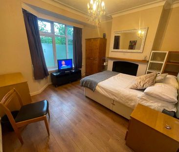 5 bedroom house to rent - Photo 3