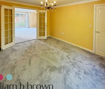 Lie Field Close - Photo 4