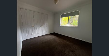 CHARMING FAMILY HOME - Photo 4