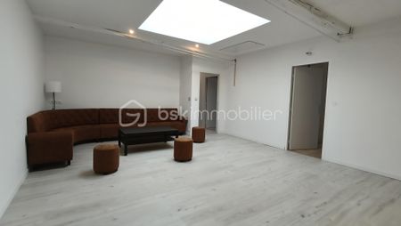 Maison ancienne de 245 m² à Chasseneuil-Du-Poitou - Photo 2