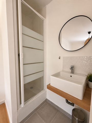 Location Appartement 5 pièces 100m² LYON 5ème - Photo 2