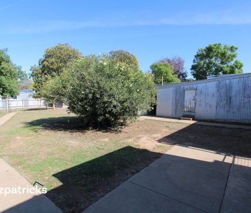 414 Lake Albert Road, Kooringal, NSW 2650 - Photo 2