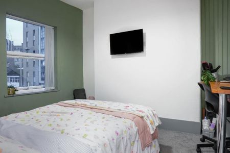 4 bedroom detached house to rent - Photo 4