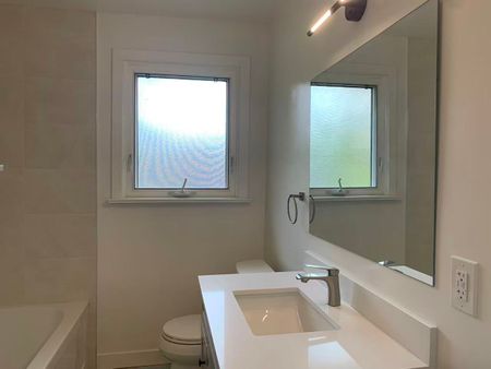 For Lease - 23 Fenelon Drive, Toronto, Ontario - Photo 2