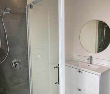 Waltham – Modern Townhouse, 2 Bedroom + Study Nook, Single carpark - Photo 3