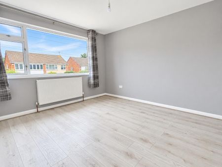 3 bedroom semi-detached house to rent - Photo 4