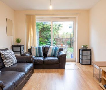 5 bedroom house to rent - Photo 2