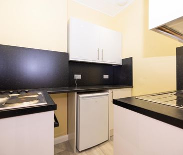 2633L Downfield Place, Edinburgh, EH11 2EN - Photo 2