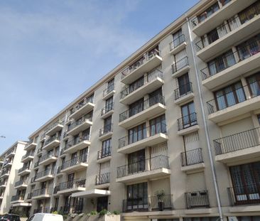 Appartement à louer - REIMS- ST REMI - Photo 1