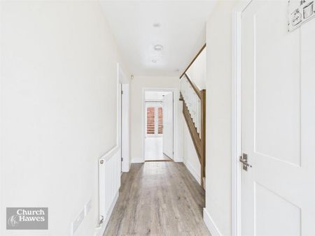 3 bedroom semi-detached house to rent - Photo 4