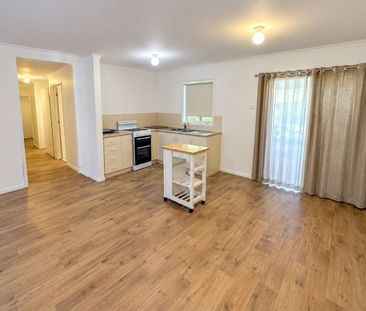 3-bedroom 1-bathroom home available to rent in the beautiful Bridge... - Photo 1