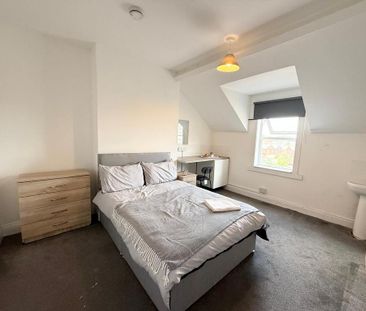 16 bedroom house share to rent - Photo 3