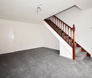 2 bedroom end of terrace house to rent - Photo 1