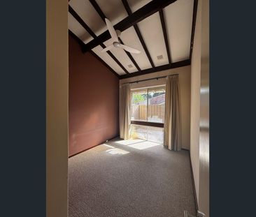 Inner City Living! - Photo 1