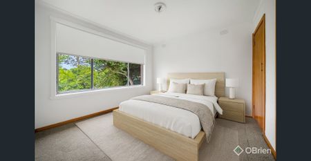 AMAZING LOCATION, AMAZING LIVING! - Photo 2