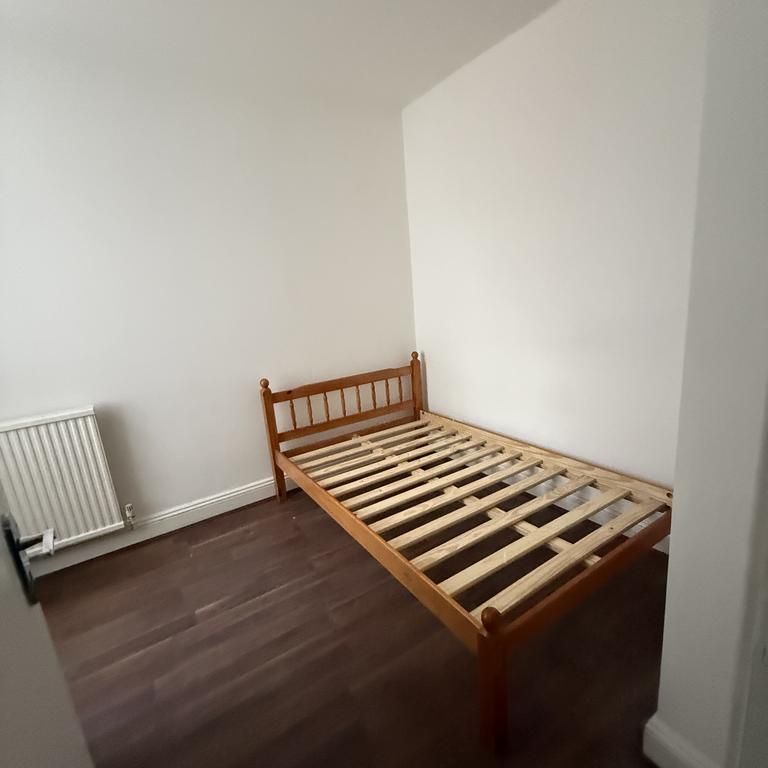 2 bedroom maisonette to rent - Photo 1