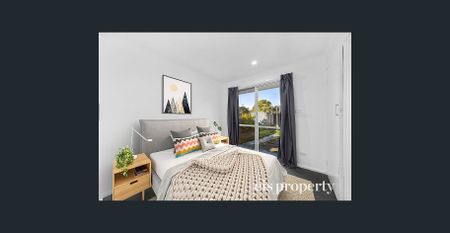 Renovated Two Bedroom Unit - Photo 4