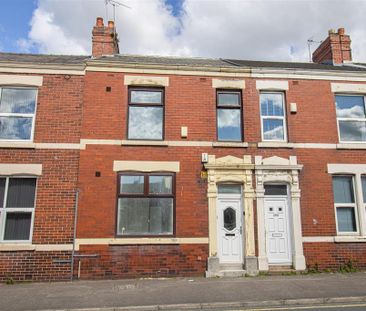 House to rent - Photo 6