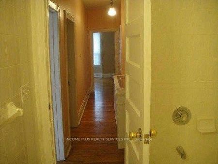 For Lease - 176 Westmount Avenue Unit# Upper, Toronto, Ontario - Photo 3