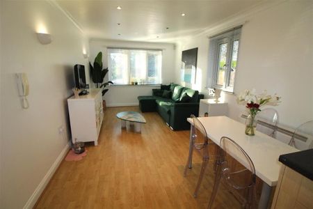 2 bedroom apartment to rent - Photo 2