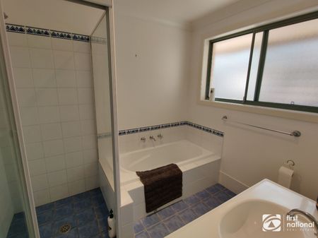 12 Suffolk Close, Coffs Harbour - Photo 5