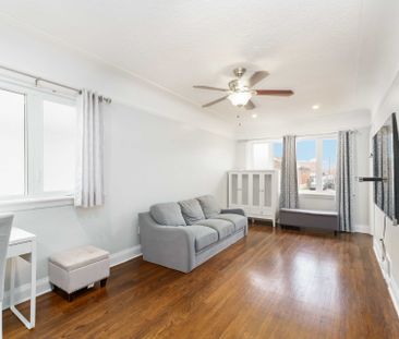 For Lease - 136 Ivon Avenue, Hamilton, Ontario - Photo 4