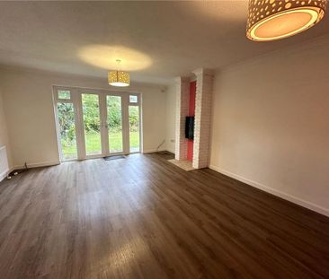 2 bedroom link detached house to rent - Photo 3