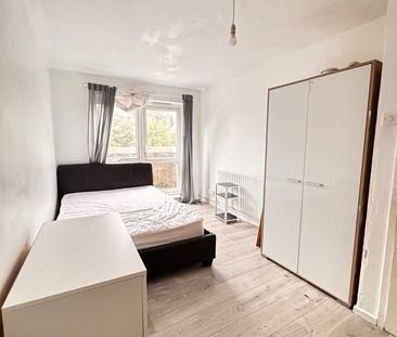 Room in a Shared House, Douglas Close, SM6 - Photo 6