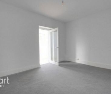 4 bedroom terraced house to rent - Photo 4