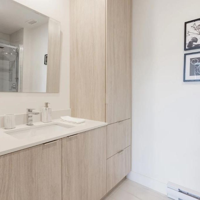 Spacious 3 1/2 Condo for Rent – Rubis Laval (9th Floor) - Photo 1