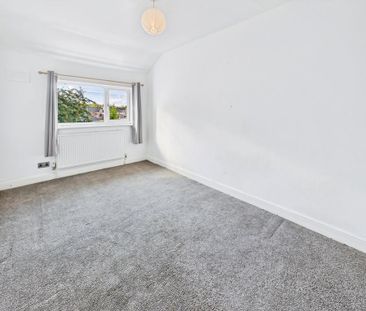 2 bedroom semi-detached house to rent - Photo 5