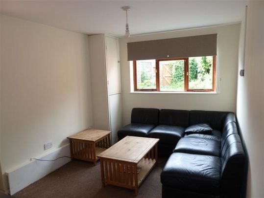 5 bedroom house to rent - Photo 1