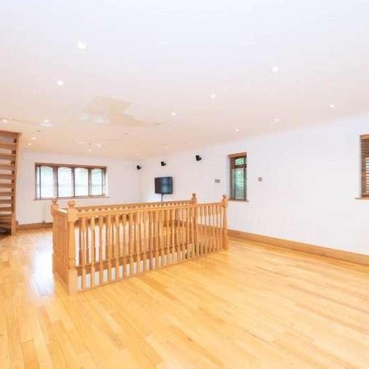 Gills Hill Lane, Radlett, WD7 - Photo 1