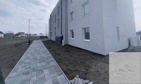 Prenájom 2-izbového bytu – Dlhá nad Váhom (novostavba) - Photo 5