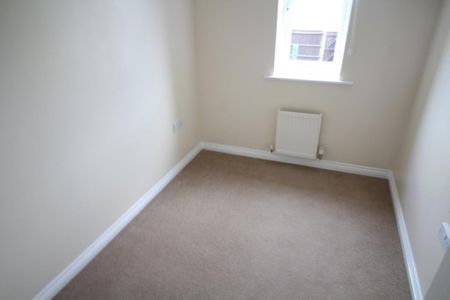 4 bedroom terraced house to rent - Photo 3