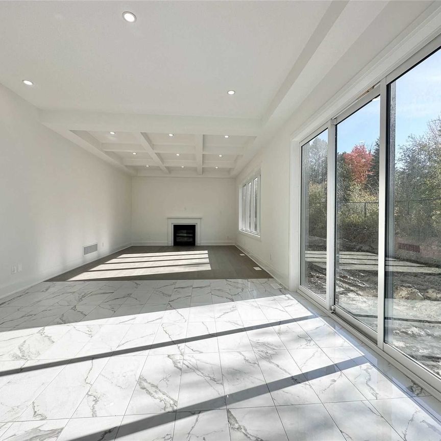 For Lease - 80 Silk Twist Drive, East Gwillimbury, Ontario - Photo 1