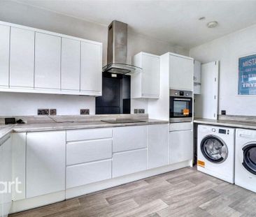 1 bedroom in a house share to rent - Photo 6