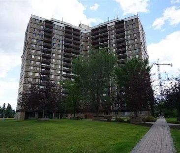 3 Bedroom, 1.5 bath Unfurnished Executive Condo | 815 - 13910 Stony... - Photo 1
