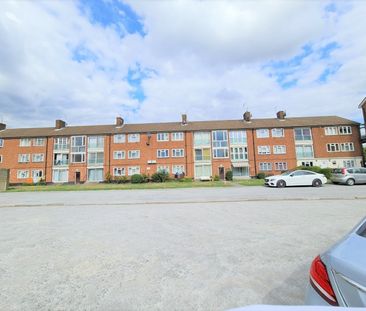 1 Bed Flat, Royston Gardens, IG1 - Photo 6