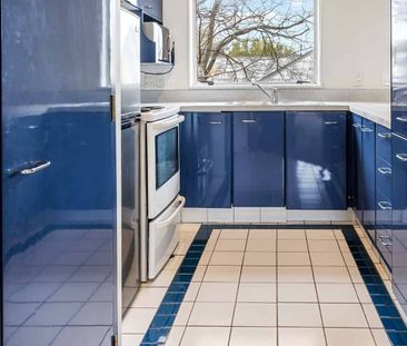 2- Bedroom Apartment with Off-Street Carparking - Photo 3