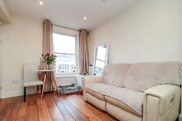 1 bedroom apartment to rent North Street, Bishops Stortford, CM23 - Photo 1