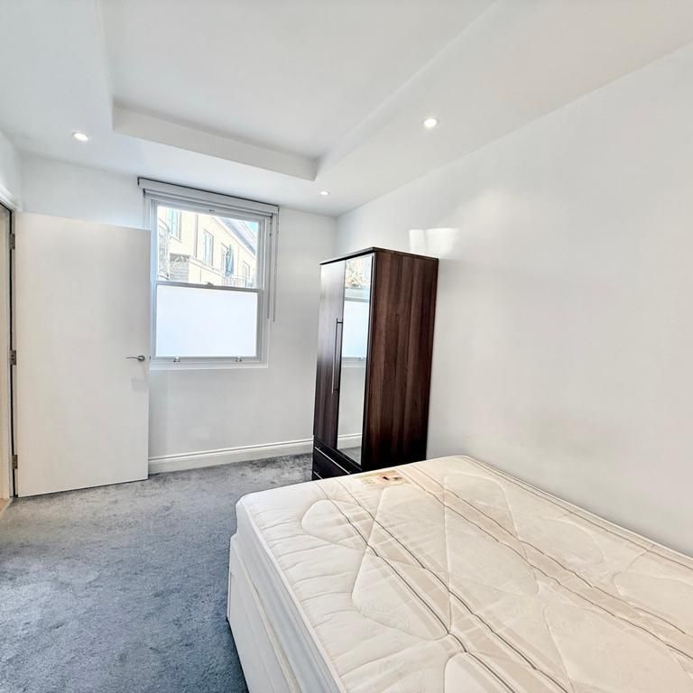 3 bedroom flat to rent - Photo 1
