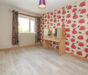 3 bedroom townhouse to rent - Photo 1