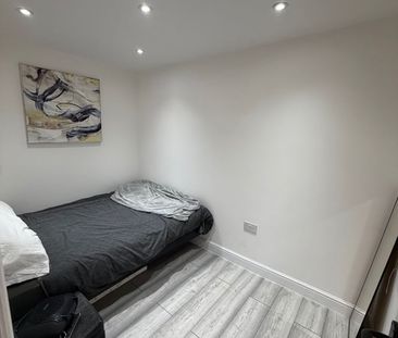 1 Bed Flat, Nottingham Road, CR2 - Photo 3