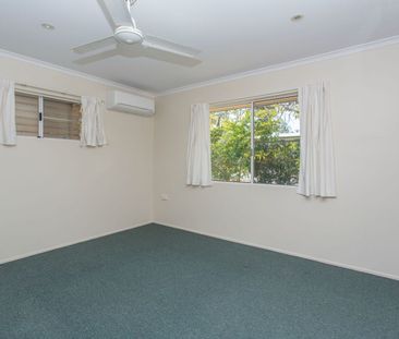 Charming Family Home in Quiet Andergrove Location - Photo 3