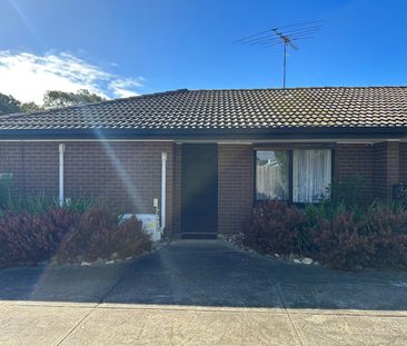 PRIME LOCATION! - Photo 1