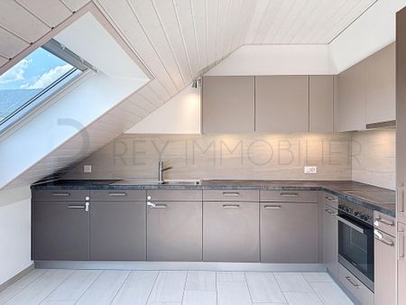 Bright attic in the center of the village - Photo 4