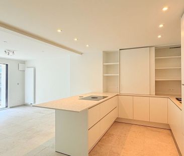 Appartement te huur in Knokke voor € 1.775 met 3 slaapkamers - Photo 4